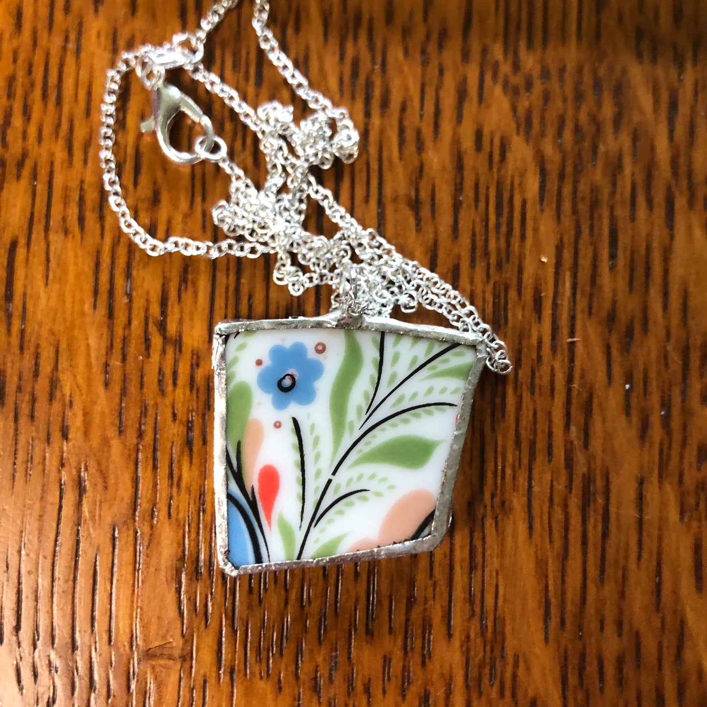 Broken Pottery Artisan Made Pendant Rosemaling Unbranded Plate Handcrafted Necklace 1 1/8 in x 1in