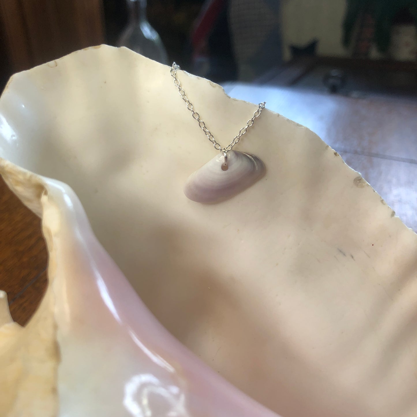 Tellin Artisan Made Pendent Handcrafted Sea Shell Necklace 1 in x 1/2 in Mermaid Jewelry