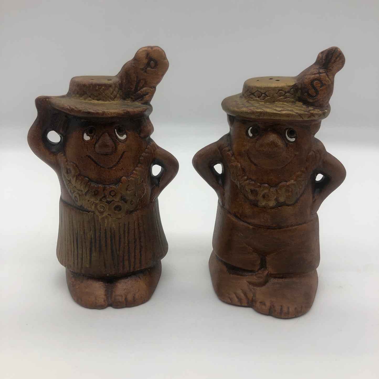 Treasure Craft Tourist Salt And Pepper Shakers