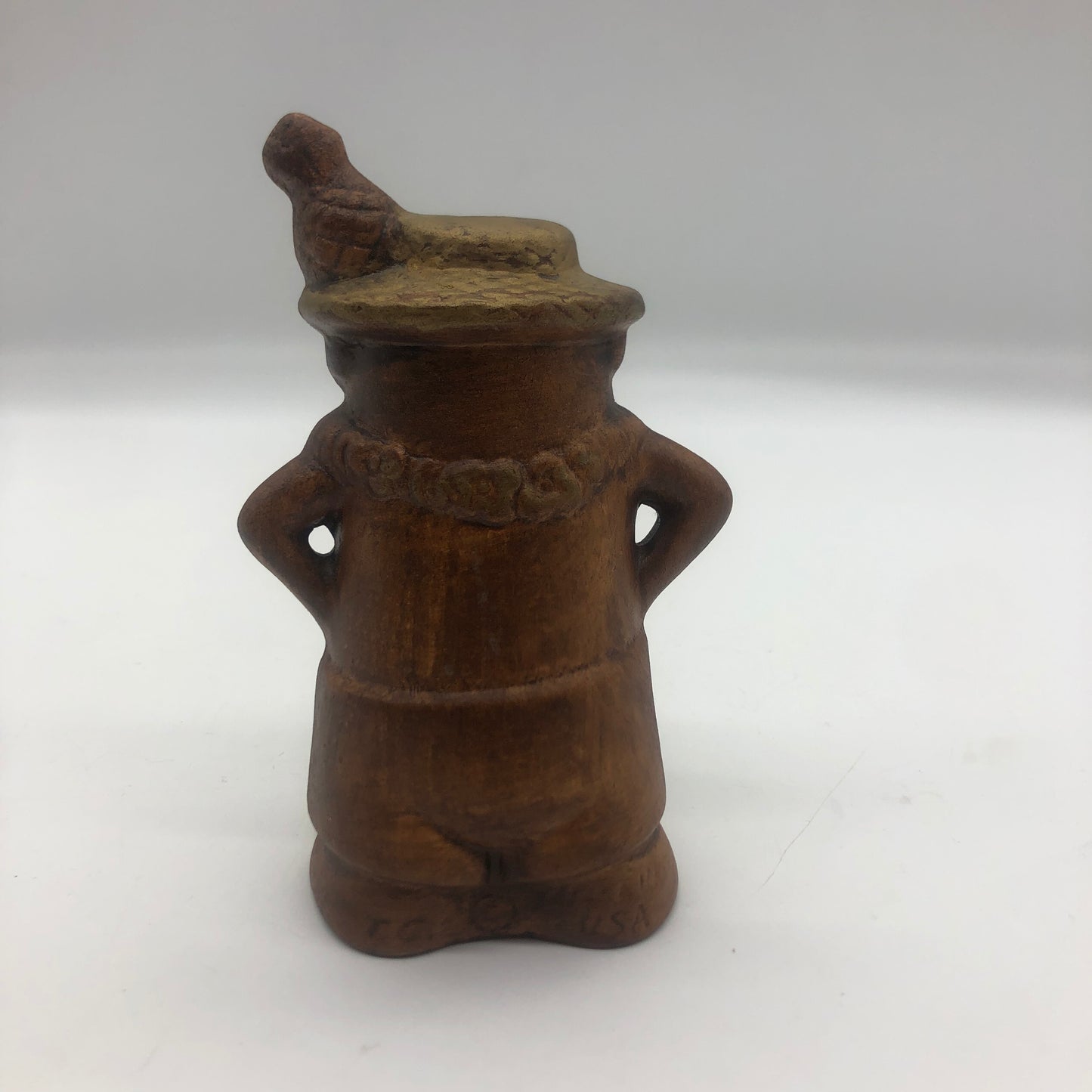 Treasure Craft Tourist Salt And Pepper Shakers