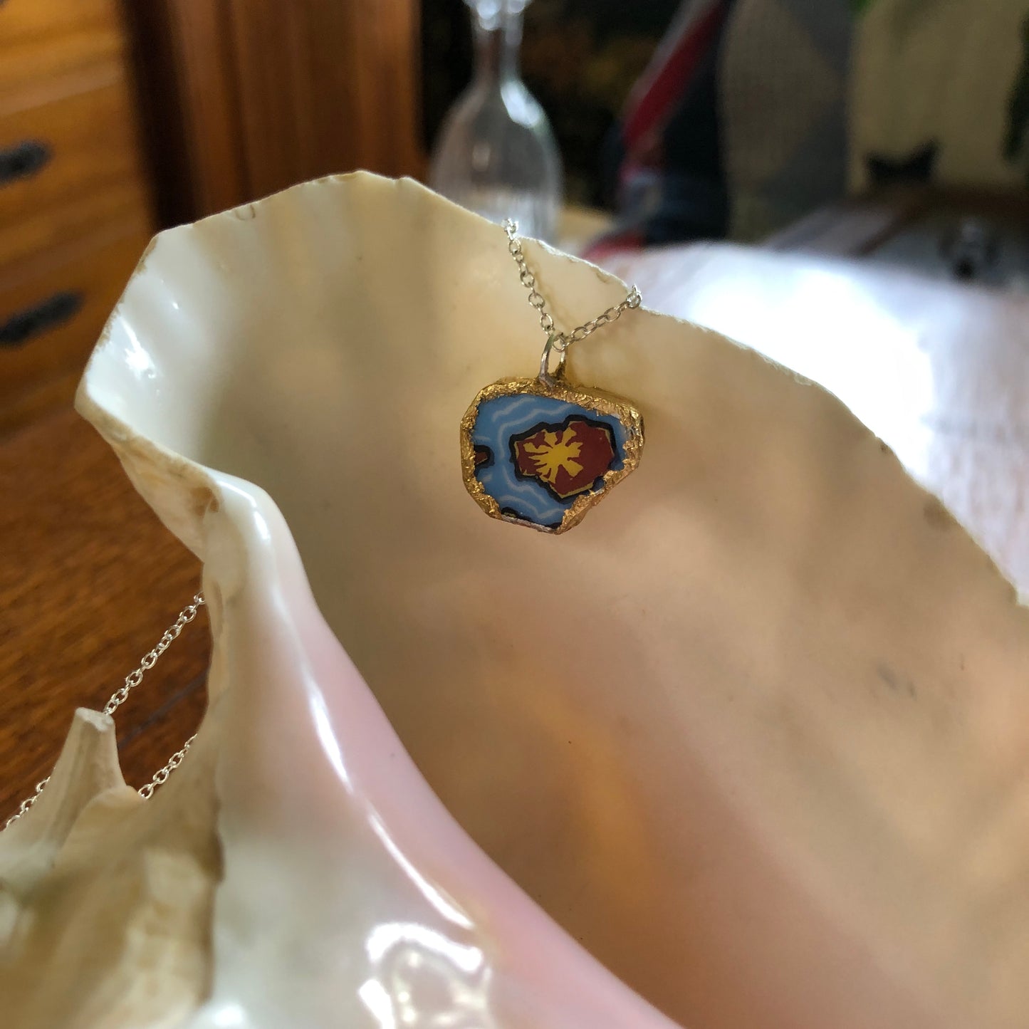 Broken Pottery Artisan Made Kauai Island Pendent Hawaii Collectors Plate Handcrafted Necklace 7/8in x 5/8in