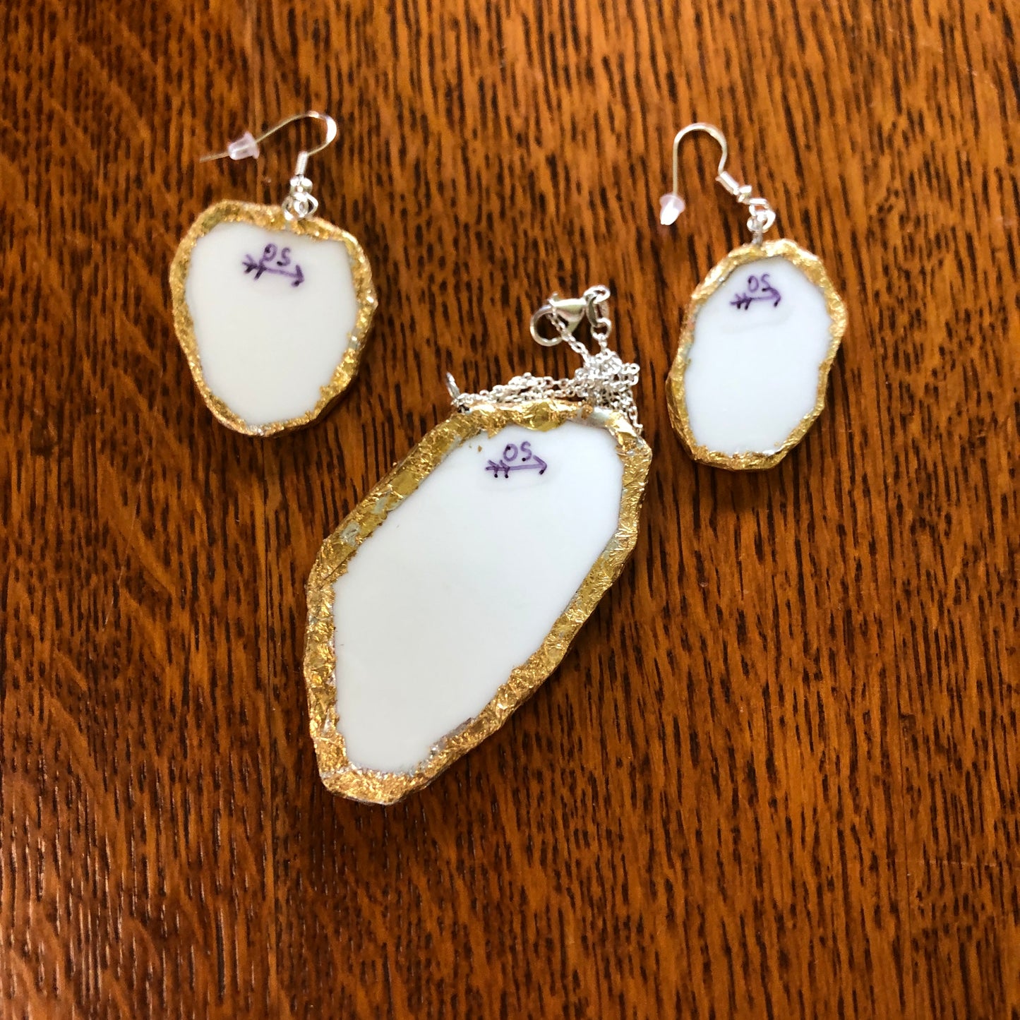 Broken Pottery Artisan Made Hula Dancer Pendent And Anthurium Flower Dangle Earring Hawaii Collectors Plate Handcrafted Jewelry Set