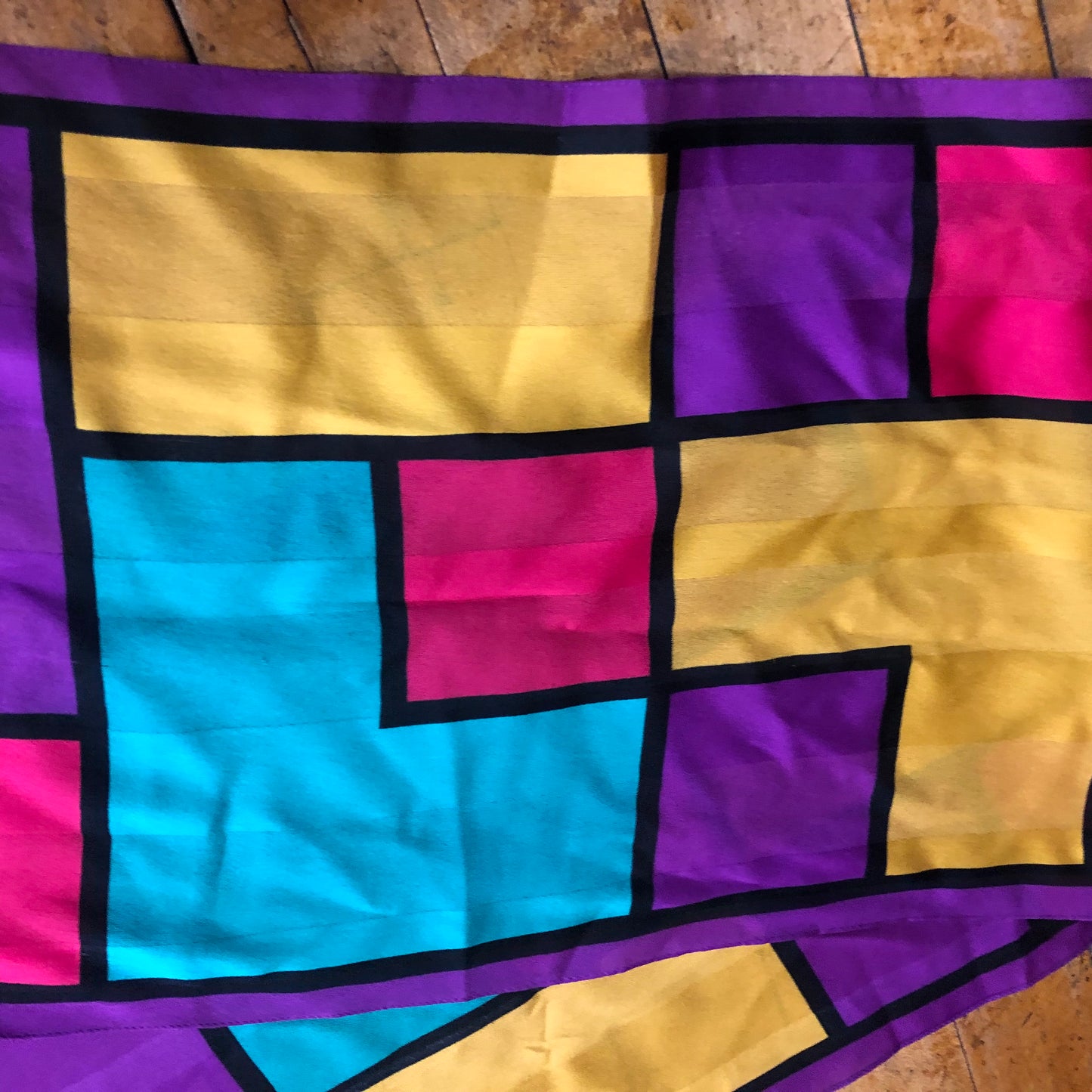 Colorful Abstract Geometric Scarf Unbranded Made In Italy 100% Polyester