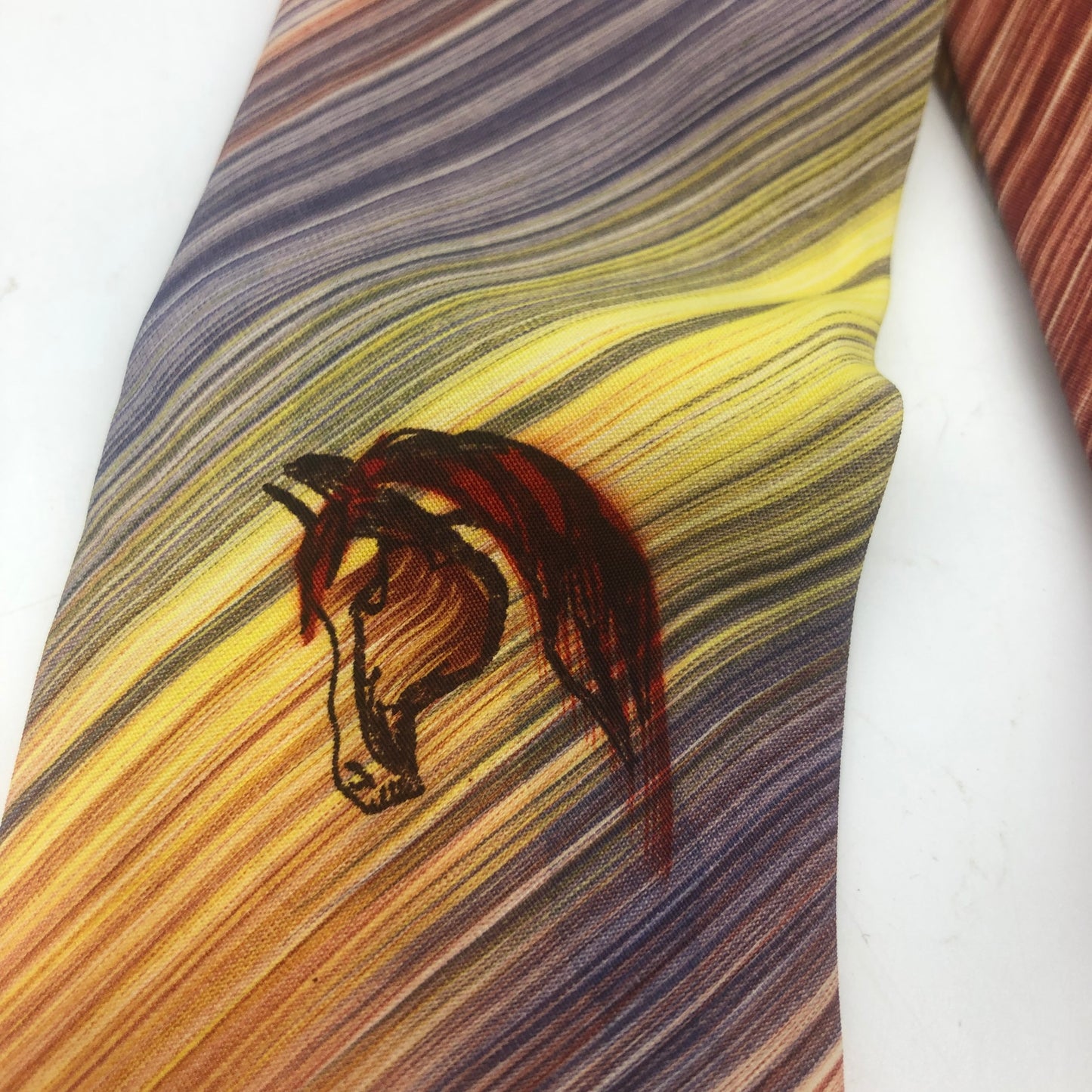 Towncraft DeLuxe Brand Tie Made In USA Three Hand Painted Horses 1940s