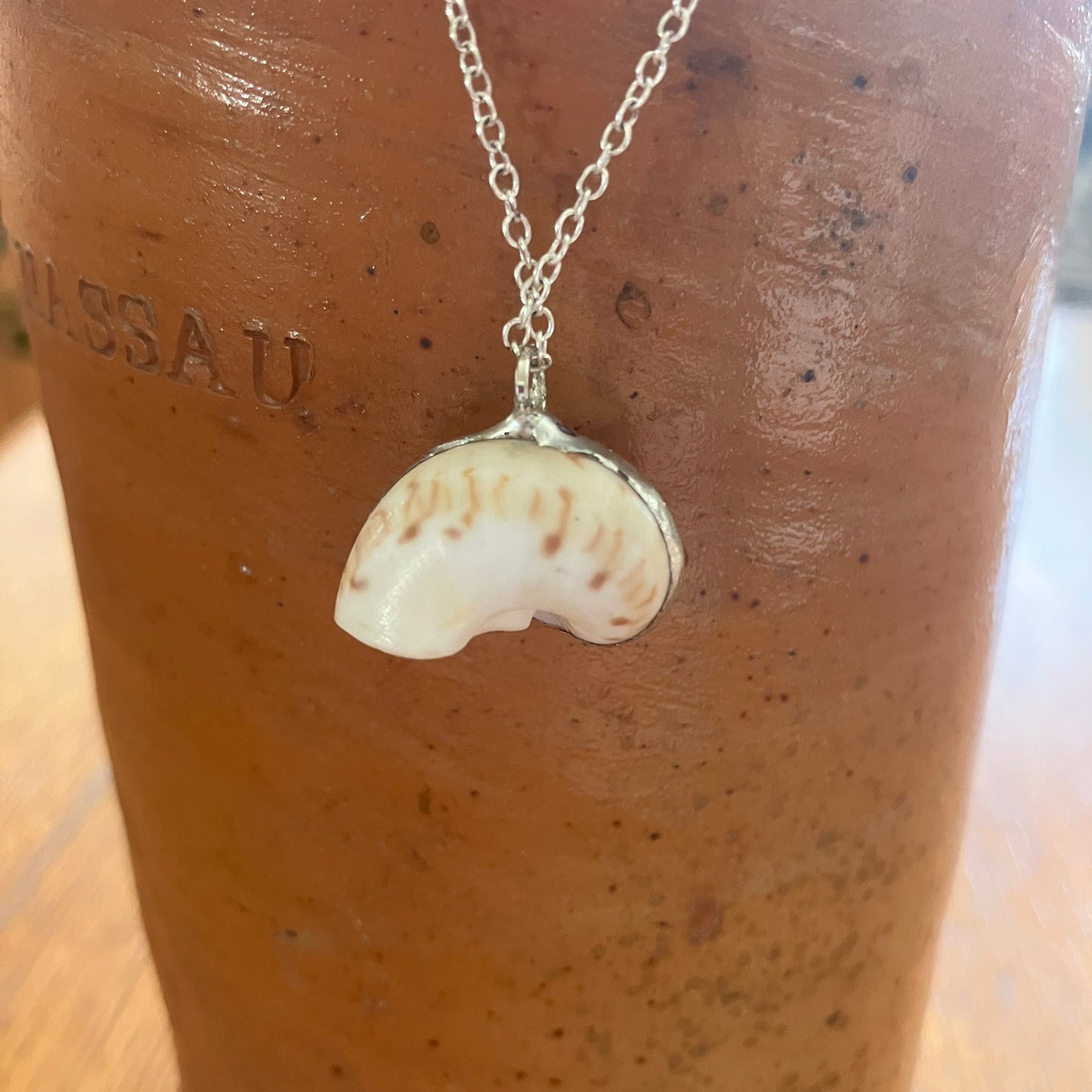 Sea Sell Artisan Made Pendant Handcrafted Sea Shell Necklace 3/4 in x 1/2 in