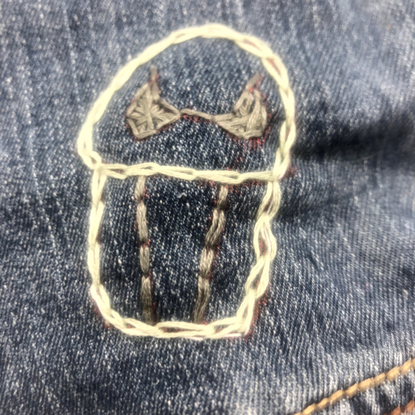 Up Cycled Jean Jacket Size M, One of a Kind Embroidery Design, Vintage Denim, Hand Embroidered Art Work, Size Medium Jacket,