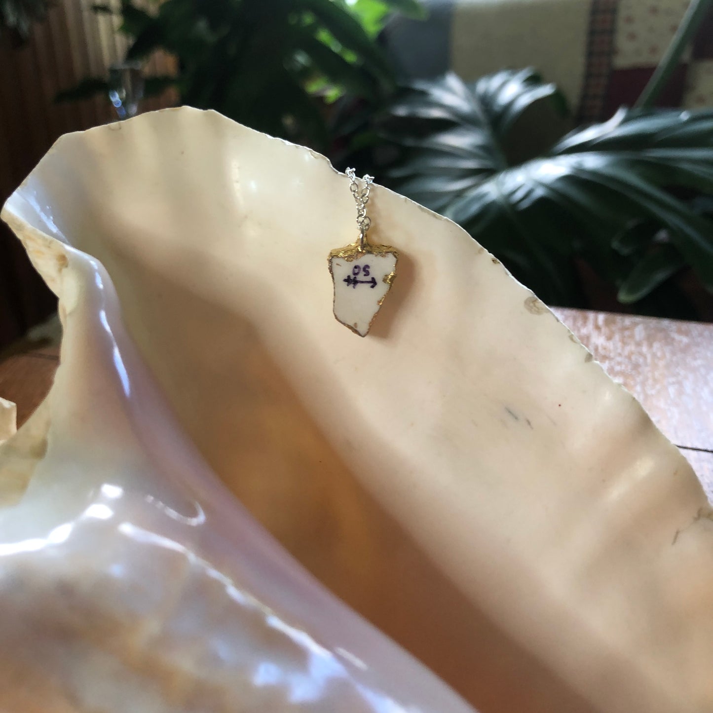 Broken Pottery Artisan Made Palm Tree Pendant Florida Collectors Plate Handcrafted Necklace 1/2in x 5/8in