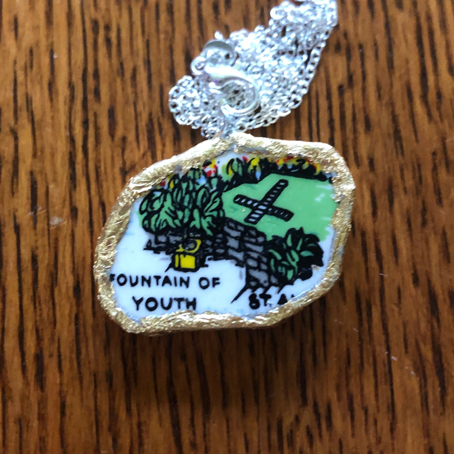 Broken Pottery Artisan Made Fountain Of Youth Pendant Florida Collectors Plate Handcrafted Necklace 1 3/8in x 1in