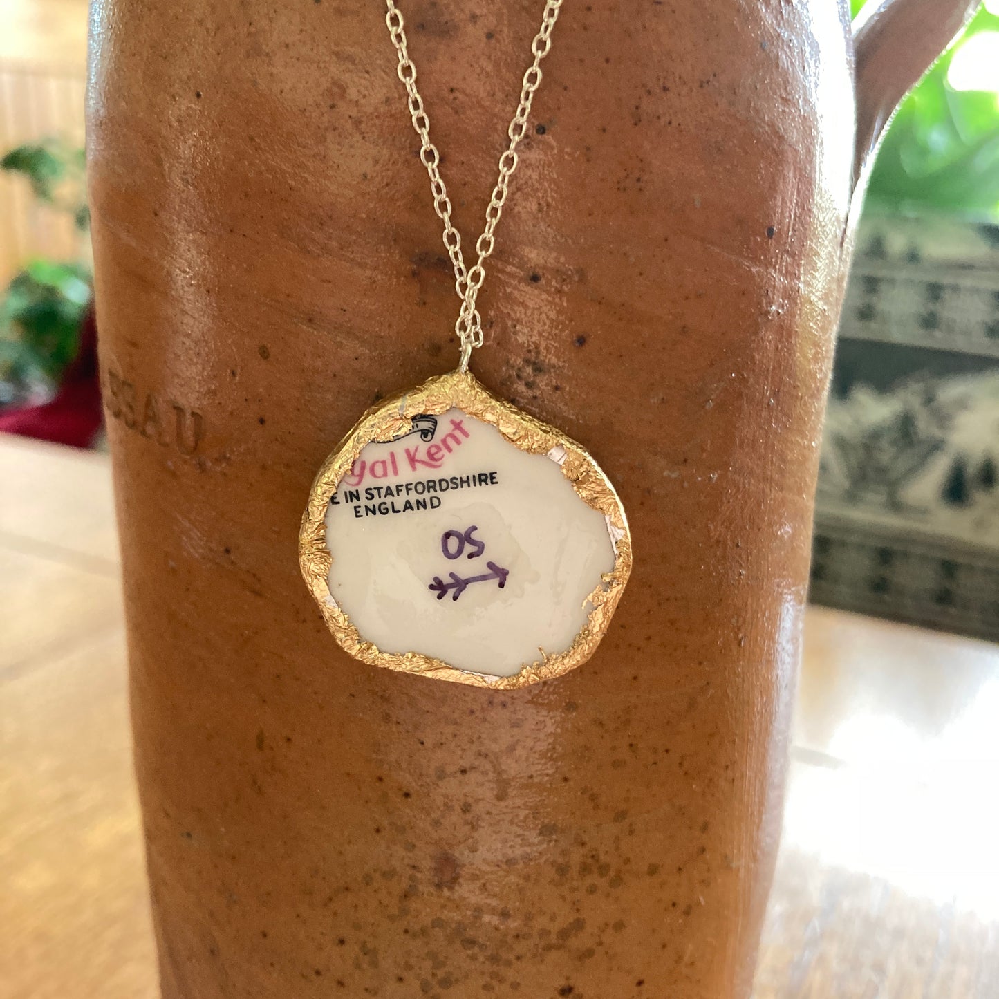 Broken Pottery Artisan Made Pendant Royal Kent Mouse Plate Handcrafted Necklace 1 1/4 in x 1 in