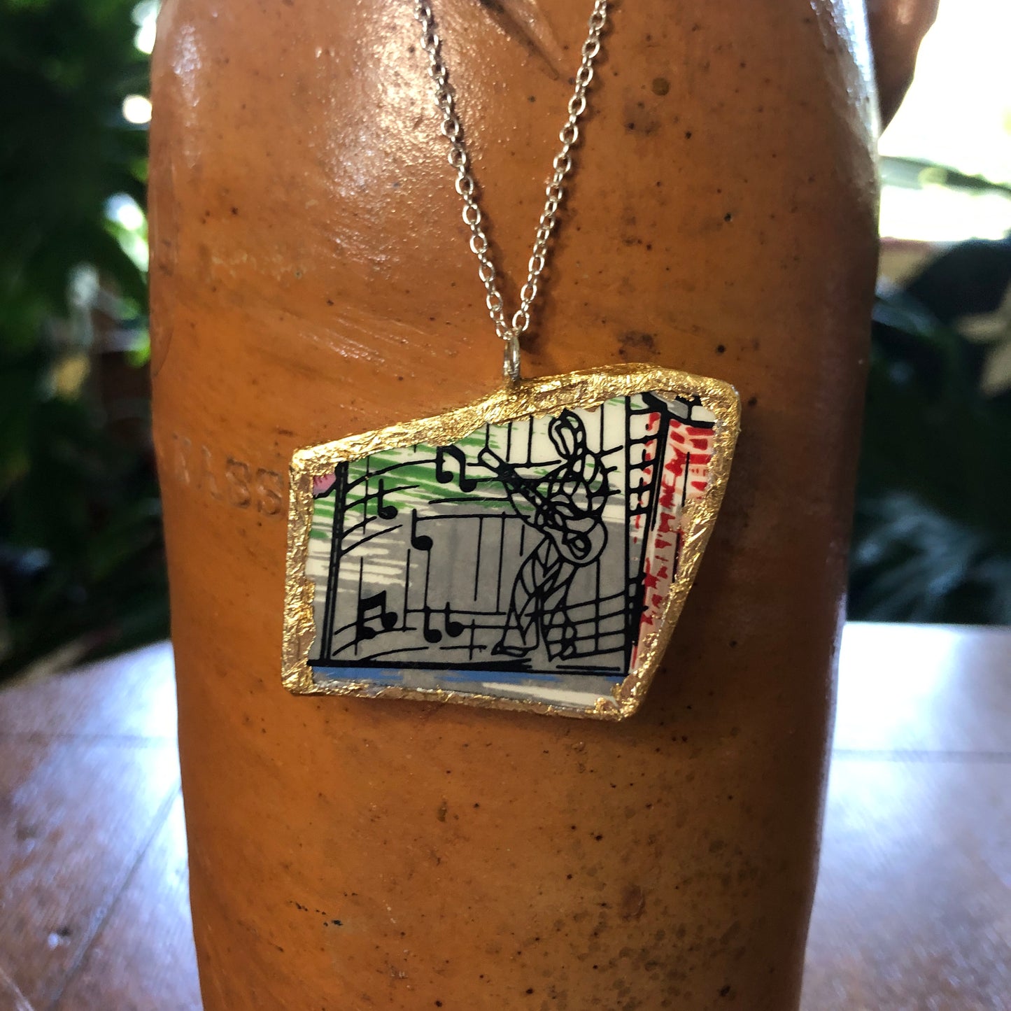 Broken Pottery Artisan Made Pendant Elvis Collector Plate Handcrafted Necklace 1 5/8in x 1.25in