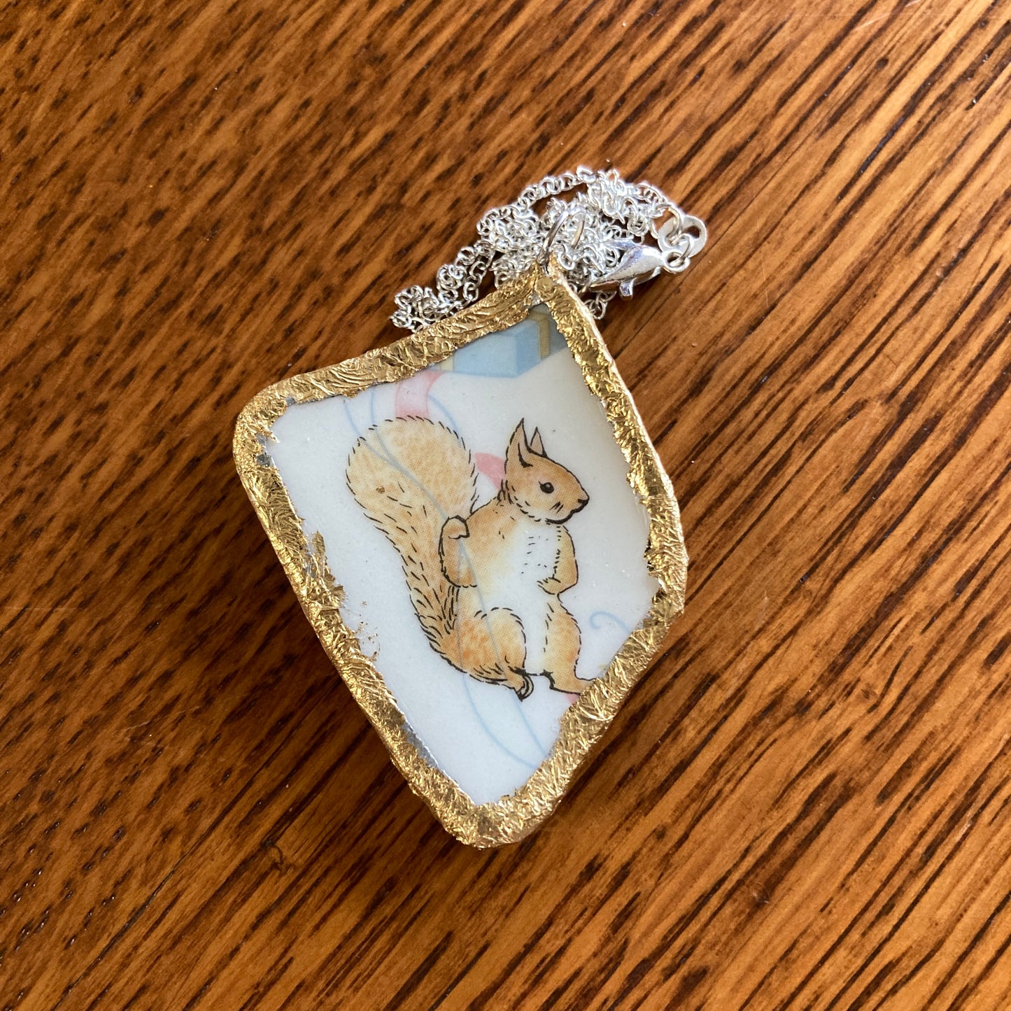 Broken Pottery Artisan Made Squirrel Nutkin Pendant Wedgwood Peter Rabbit Collector Plate Handcrafted Necklace 1.75 in x 2 in
