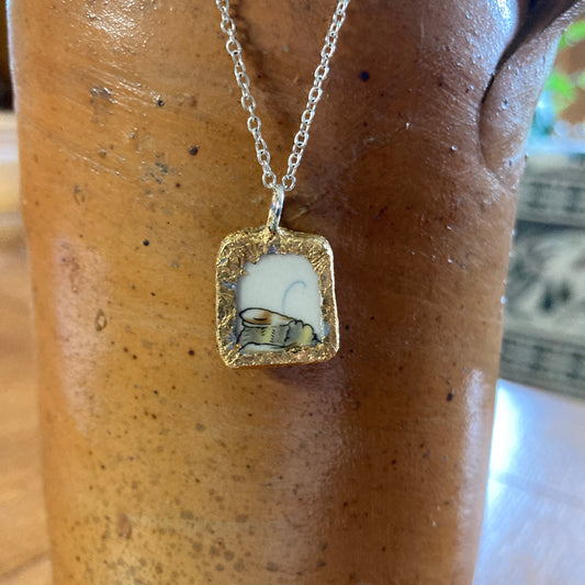 Broken Pottery Artisan Made Bee Pendant Wedgwood Peter Rabbit Collector Plate Handcrafted Necklace 5/8 in x 5/8 in