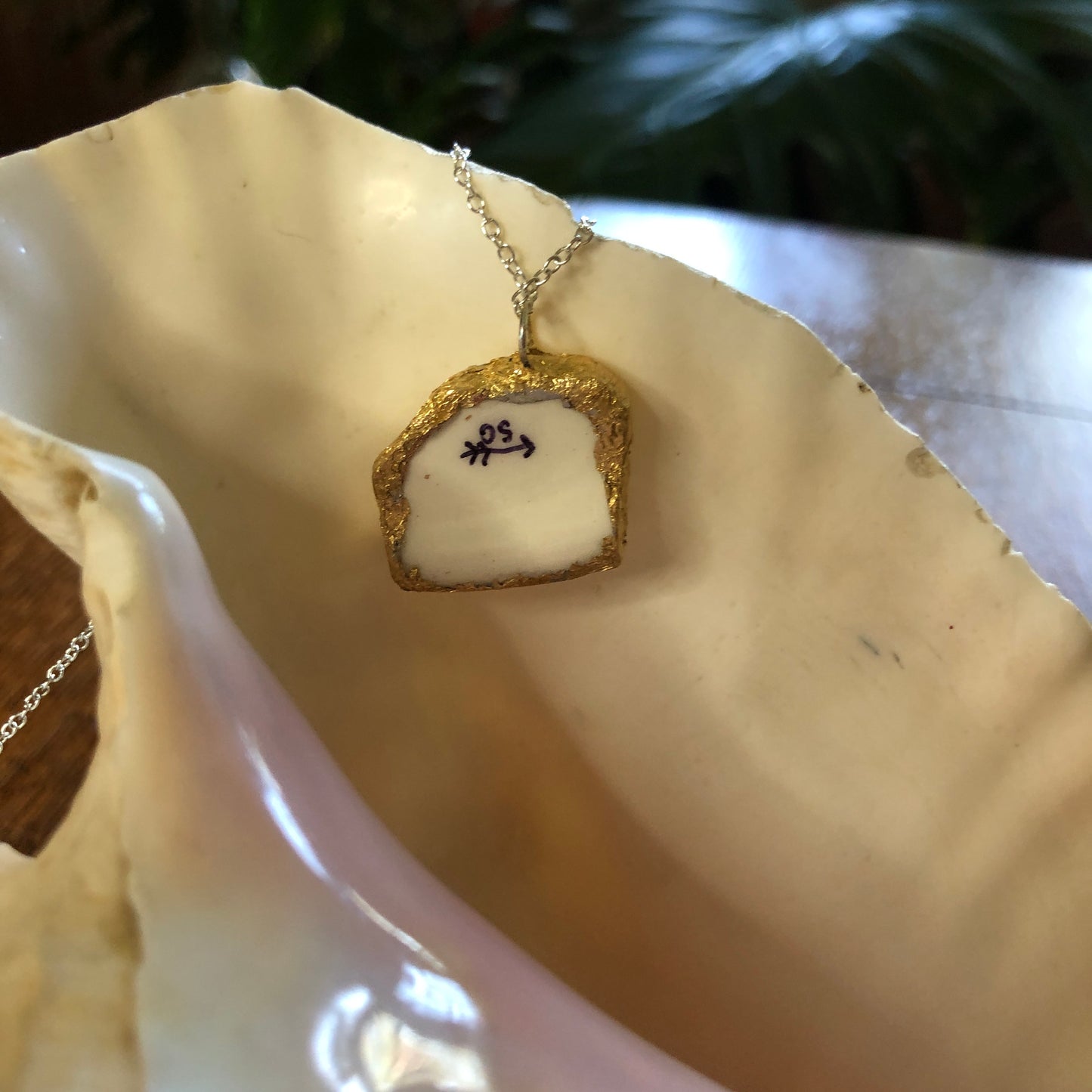 Broken Pottery Artisan Made Pendant Elvis Collector Plate Handcrafted Necklace 1in x 7/8in