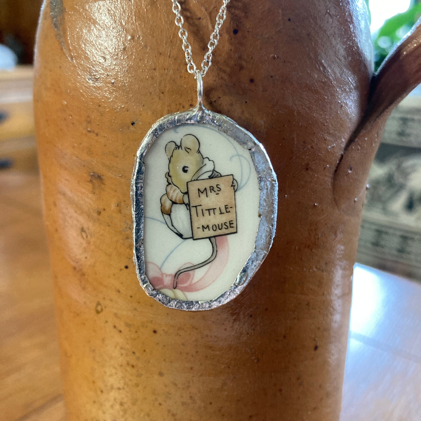 Broken Pottery Artisan Made Mrs Tittle Mouse Pendant Wedgwood Peter Rabbit Collector Plate Handcrafted Necklace 1 in x 1.5 in