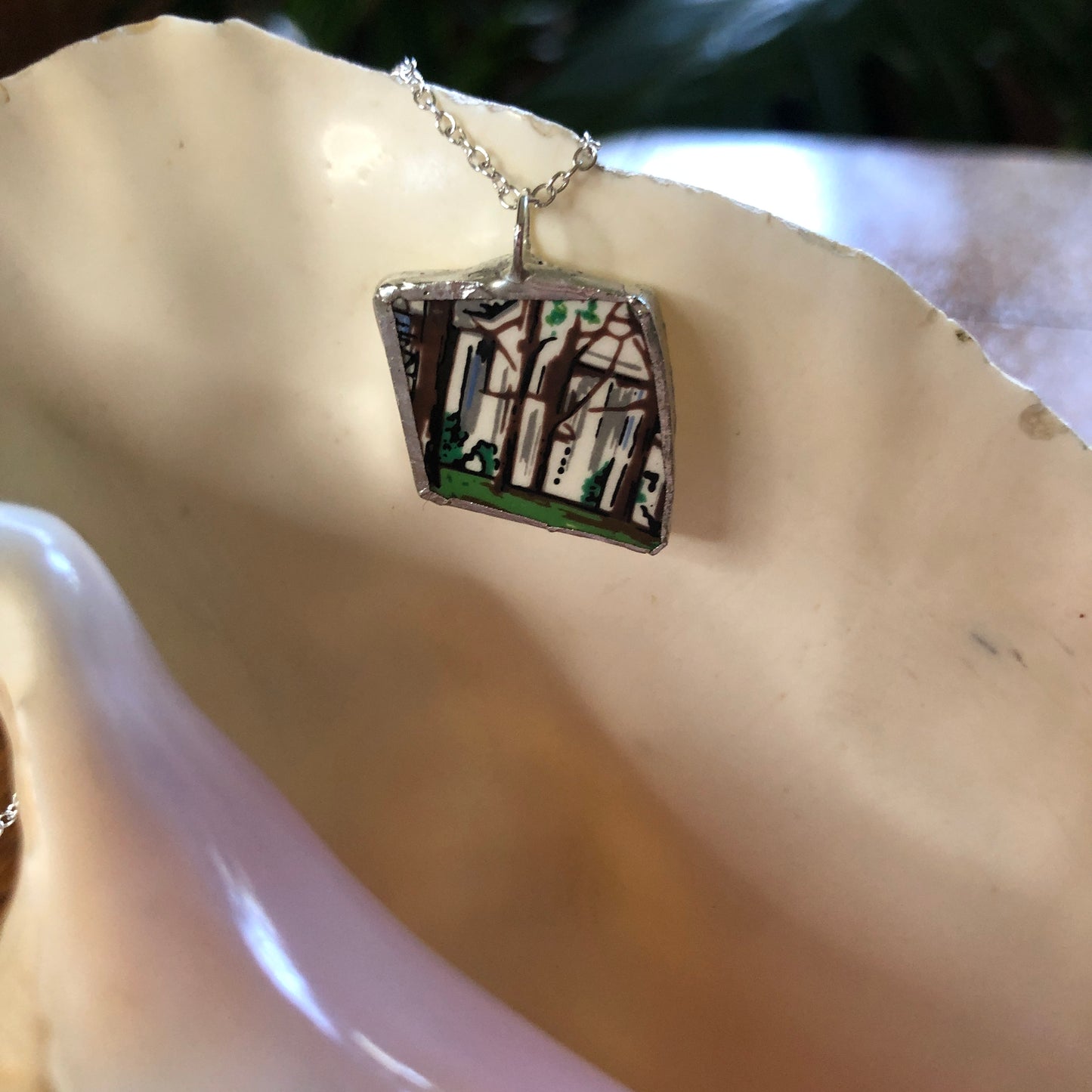 Broken Pottery Artisan Made Pendant Elvis Collector Plate Handcrafted Necklace 7/8in x 7/8in