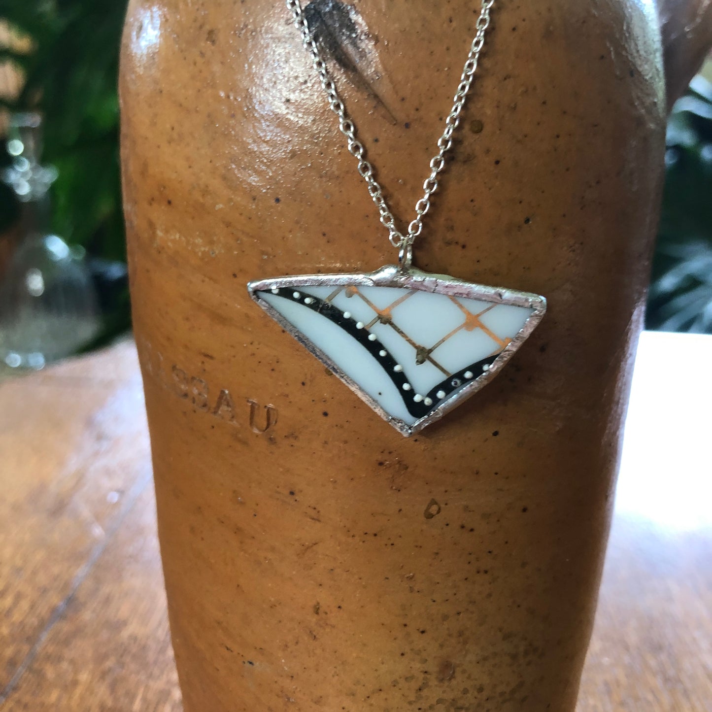 Broken Pottery Artisan Made Pendant Hand Painted Japan Unbranded Plate Handcrafted Necklace 1.5in x 1in