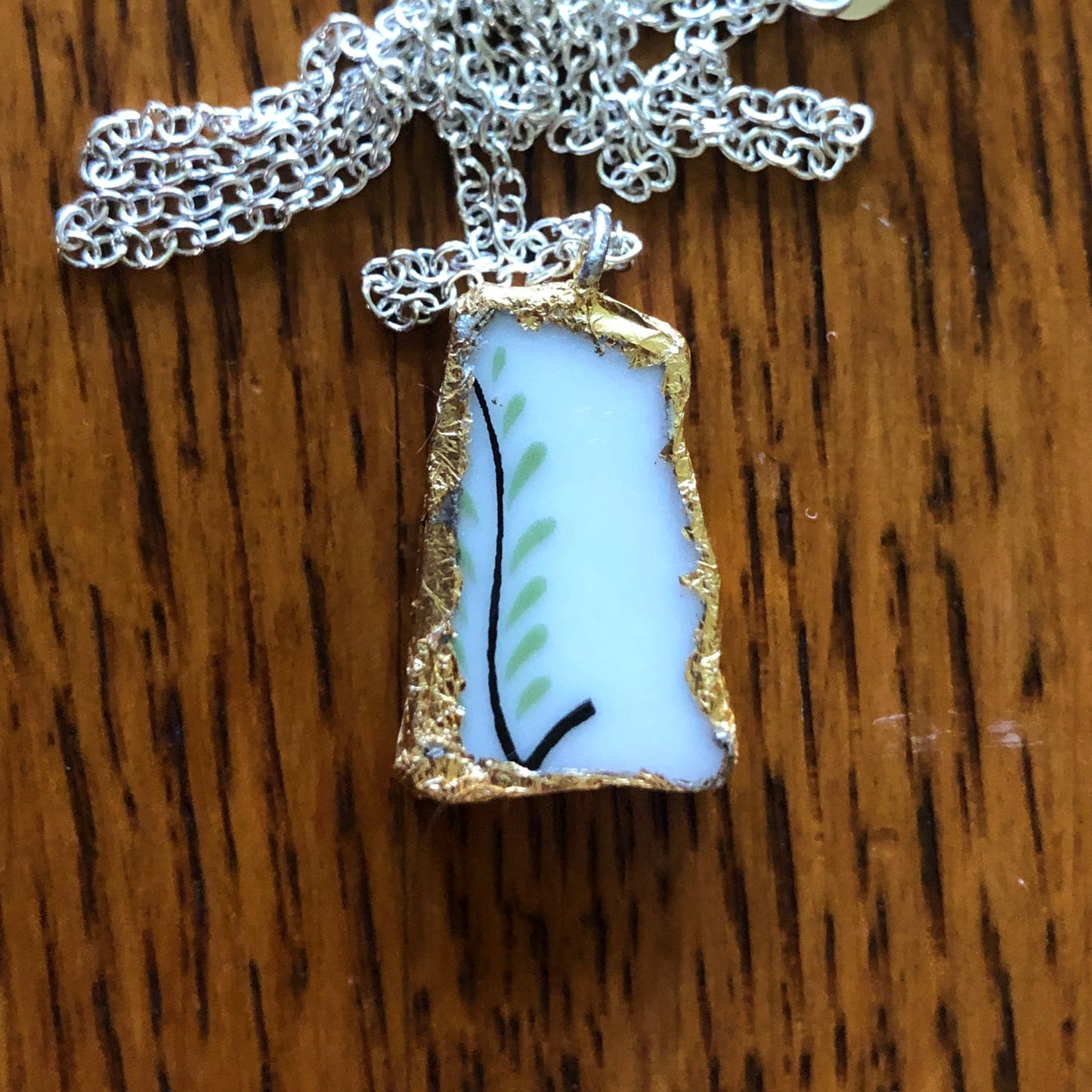 Broken Pottery Artisan Made Pendant Rosemaling Unbranded Plate Handcrafted Necklace 1/2in x 3/4in