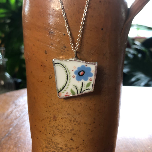 Broken Pottery Artisan Made Pendant Rosemaling Unbranded Plate Handcrafted Necklace 1 1/8in x 1in