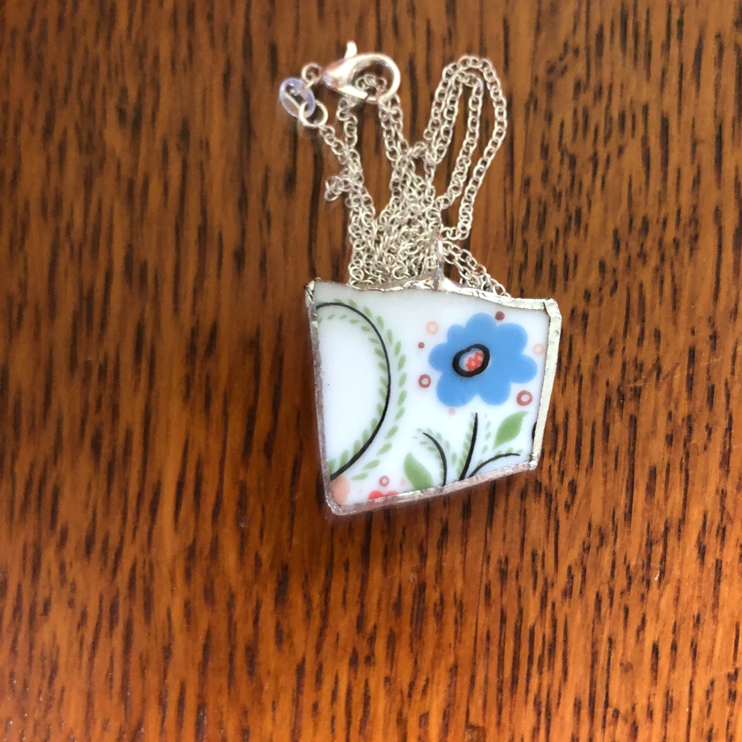 Broken Pottery Artisan Made Pendant Rosemaling Unbranded Plate Handcrafted Necklace 1 1/8in x 1in
