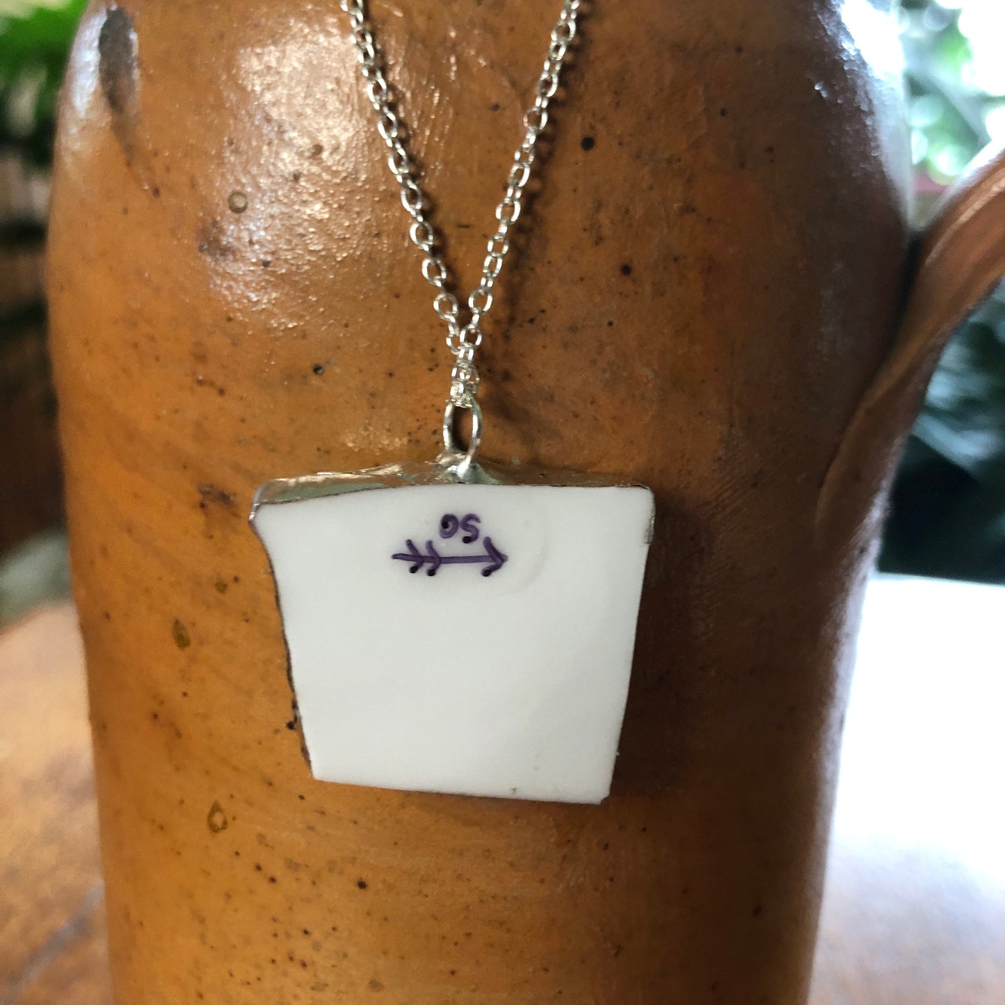 Broken Pottery Artisan Made Pendant Rosemaling Unbranded Plate Handcrafted Necklace 1 1/8 in x 1in