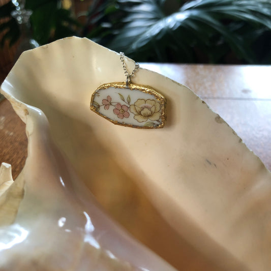 Broken Pottery Artisan Made Pendant Style House Rose Garden Made In Japan Plate Handcrafted Necklace 1.5in x 13/16in