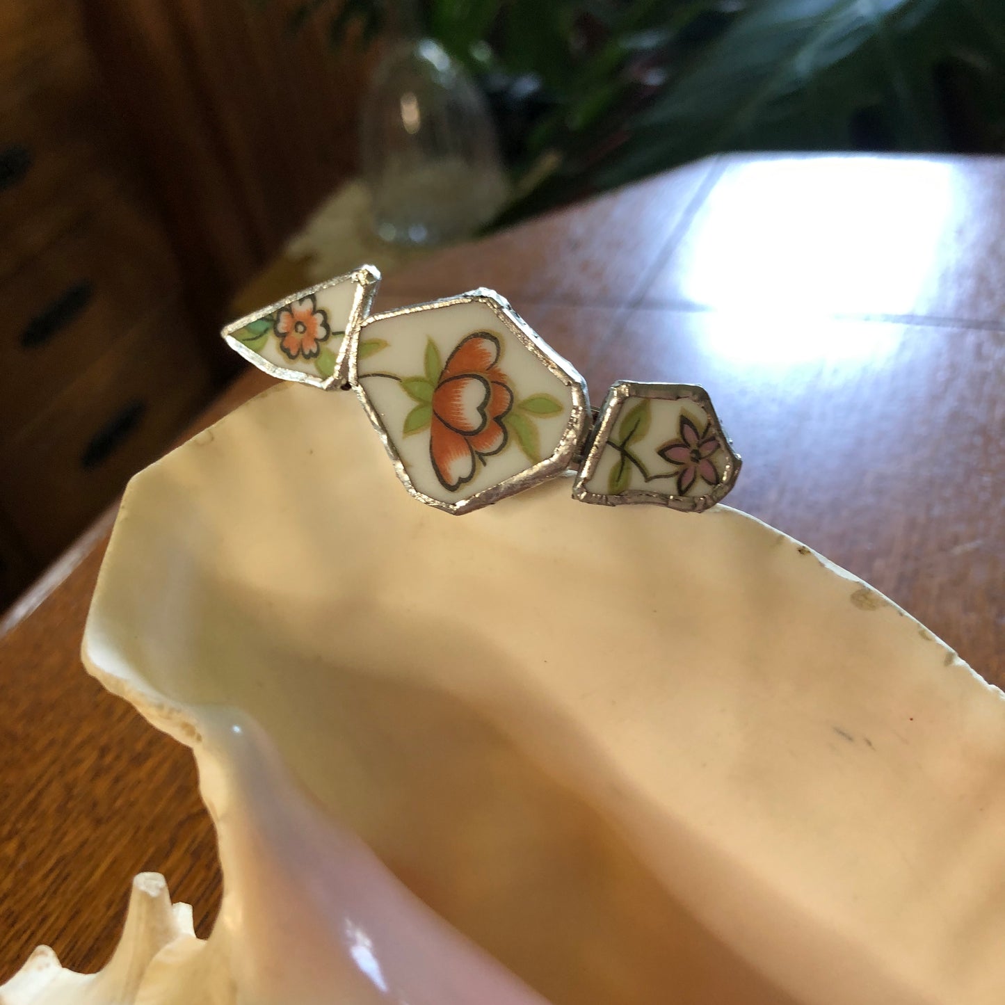 Broken Plate Artisan Made Barrette Aladdin Fine China Fantasia Occupied Japan Plate Handcrafted Hair Clip 2.75in x 1in