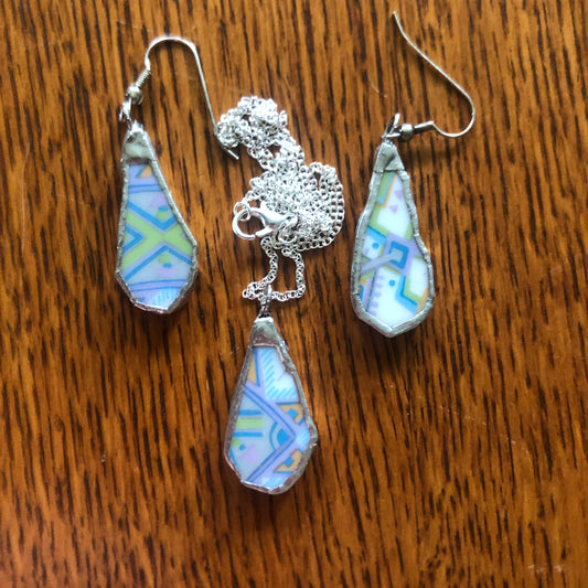 Broken Pottery Artisan Made Pendent And Dangle Earring Set Sango One World Japan Plate Handcrafted Jewelry Set