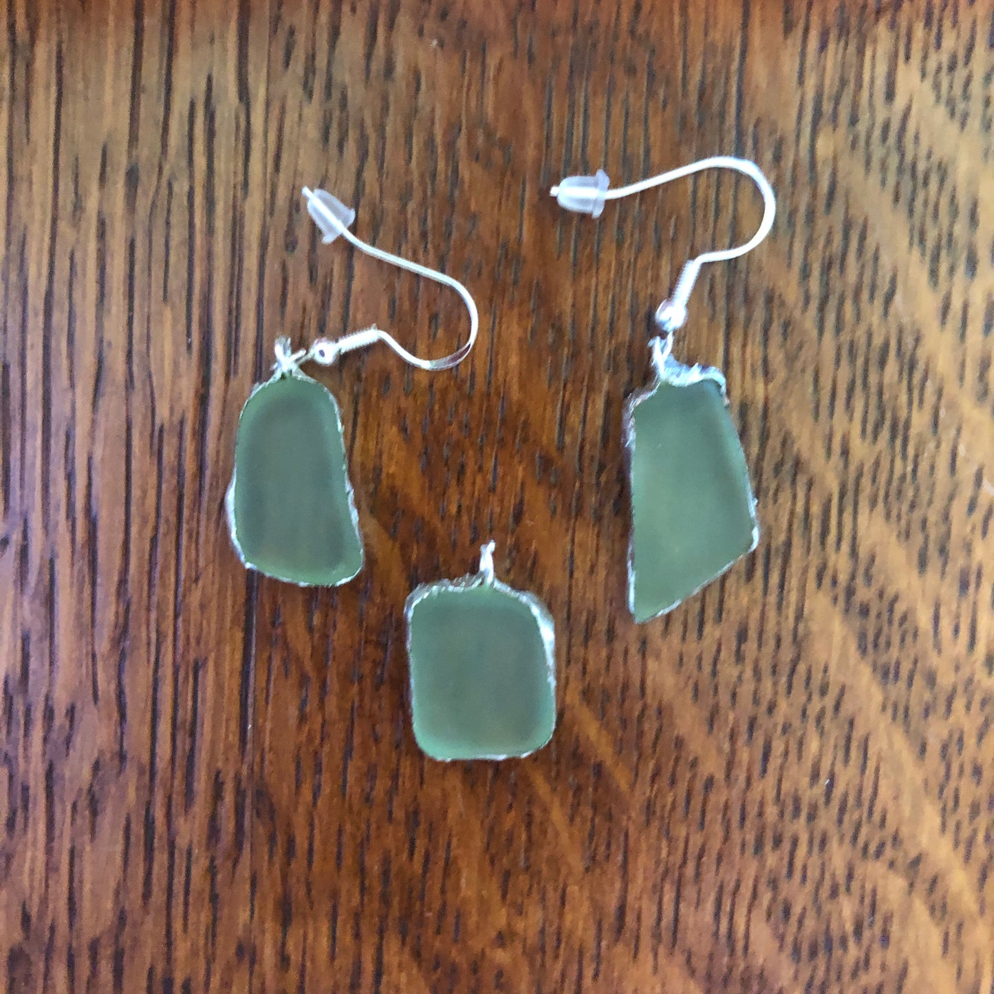 Erie Glass Artisan Made Pendent And Earrings Green Uranium Glass Glow Glass Handcrafted Jewelry Set