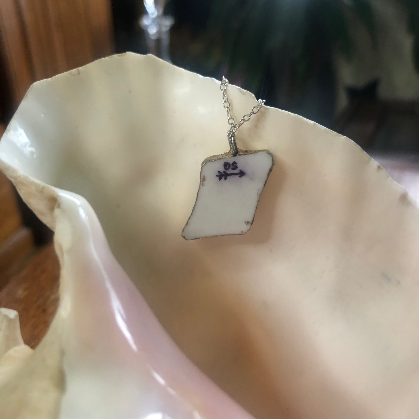 Broken Pottery Artisan Made Pendent Sango One World Japan Plate Handcrafted Necklace 3/4in x 3/4in