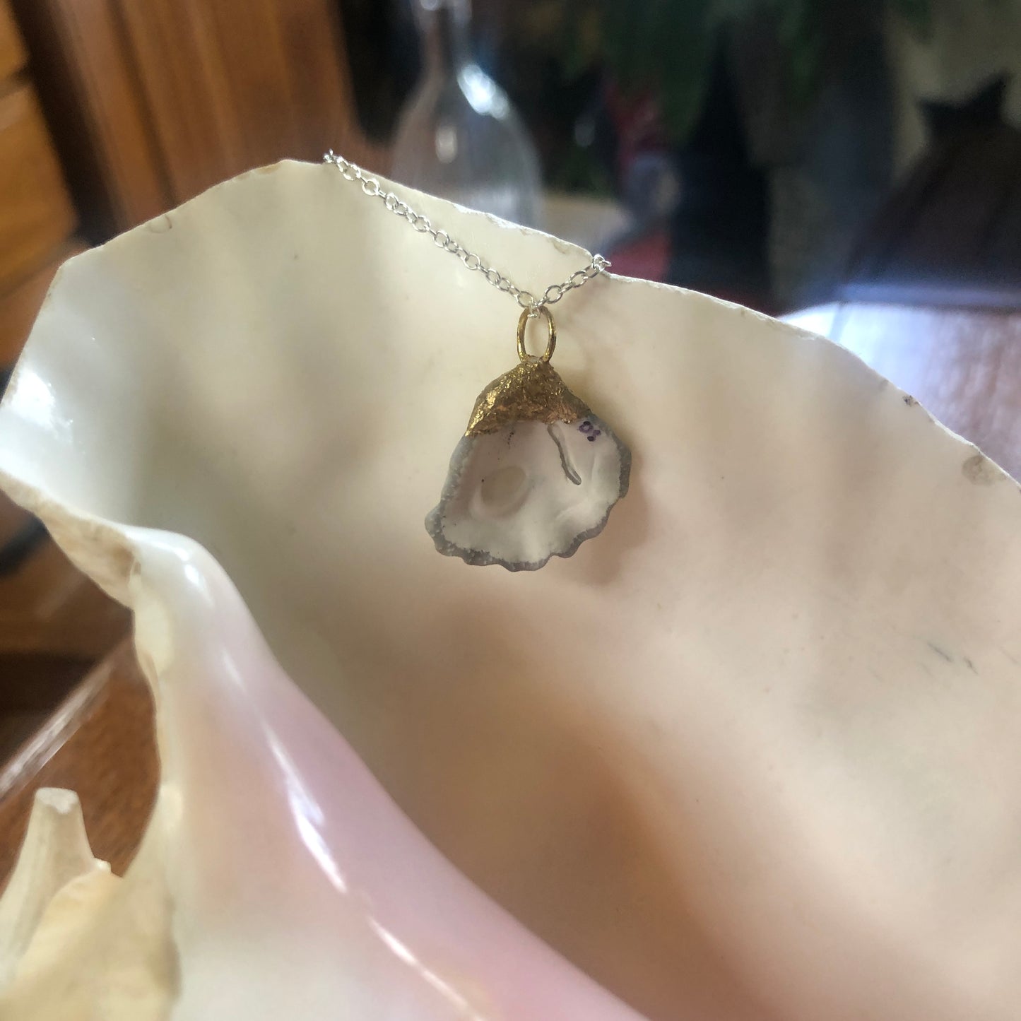 Kitten's Paw Artisan Made Pendent Handcrafted Sea Shell Necklace 1 in x 1 in