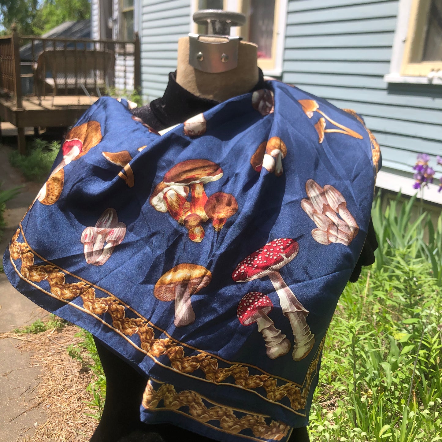 Echo 100% Silk Mushroom Scarf